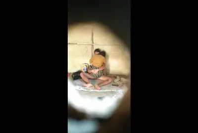 หนุ่มน้อยพม่ากับแฟนสาวแสนสวย แอบเย็ดในตึกที่กำลังก่อสร้าง โดนมือดีแอบถ่าย ถลกผ้าถุงเย็ดแตกใน